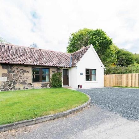 Douglas Fir Lodge With Hot Tub Near Cupar Fife Luthrie Exterior photo