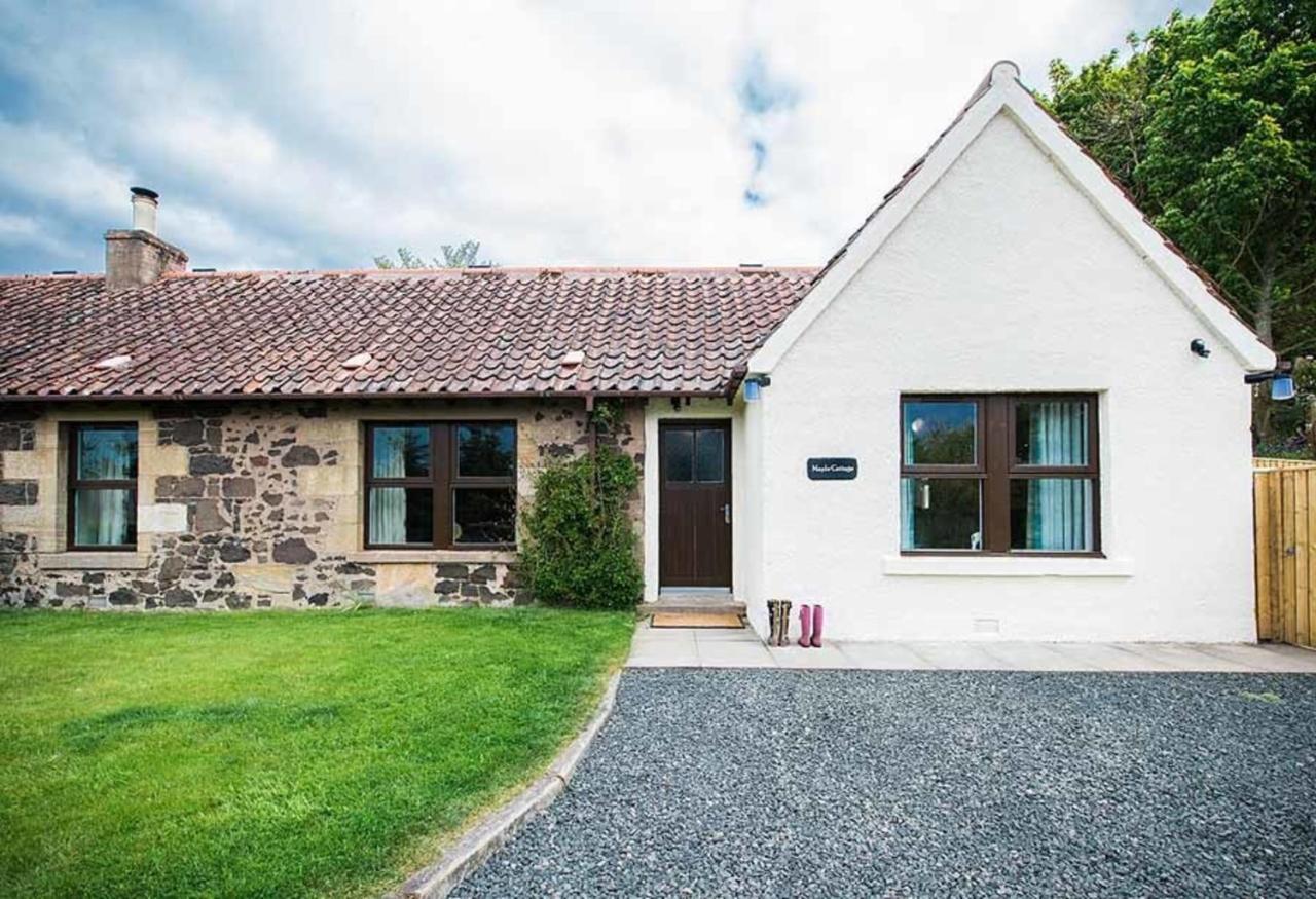 Douglas Fir Lodge With Hot Tub Near Cupar Fife Luthrie Exterior photo
